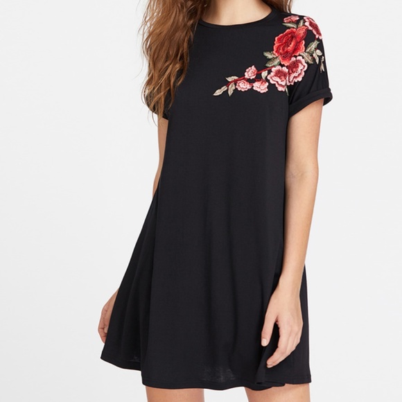 Happy Thoughts Dresses & Skirts - Black Embroided Tee Dress S/M